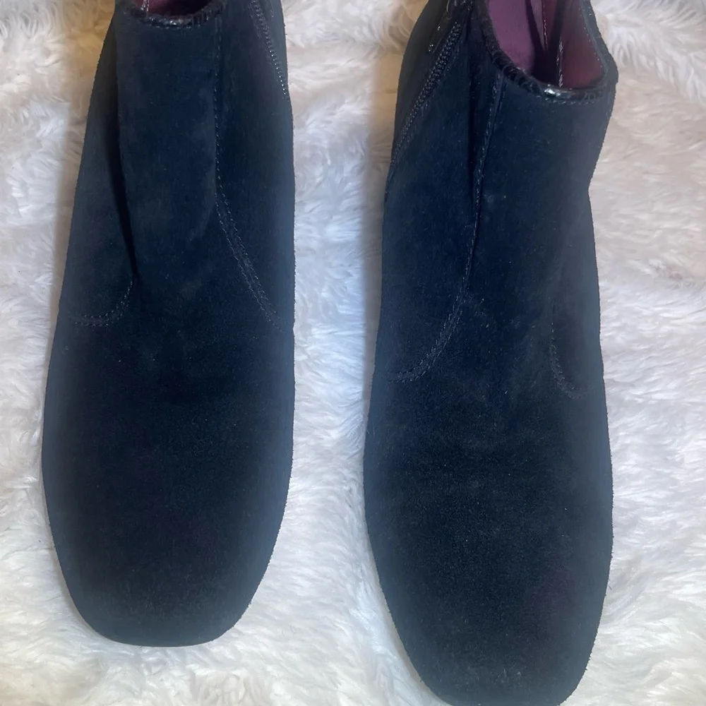 Poetic Licence women’s black ankle sue boots size 9